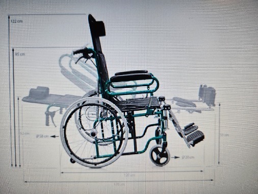 Lightweight reclining wheelchair