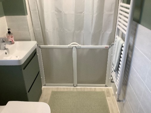 Accessible shower kit for carers and or disabled