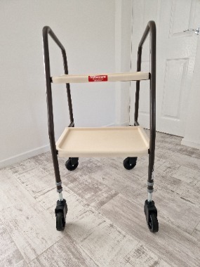 Mobility trolley (height adjustable with 2 trays)