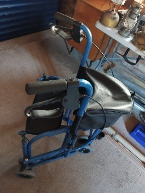 Uniscan Foldable Walking aid with seat