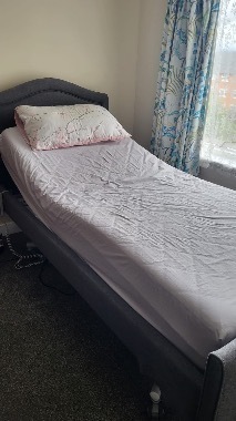 Adjustable electric single beds