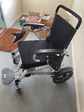 Electric wheelchair