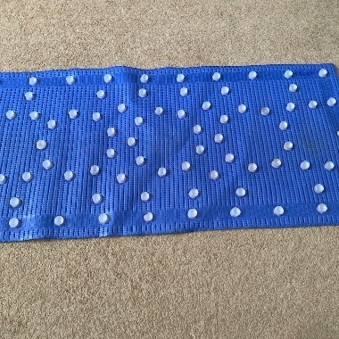 Stay safe suction bath mat